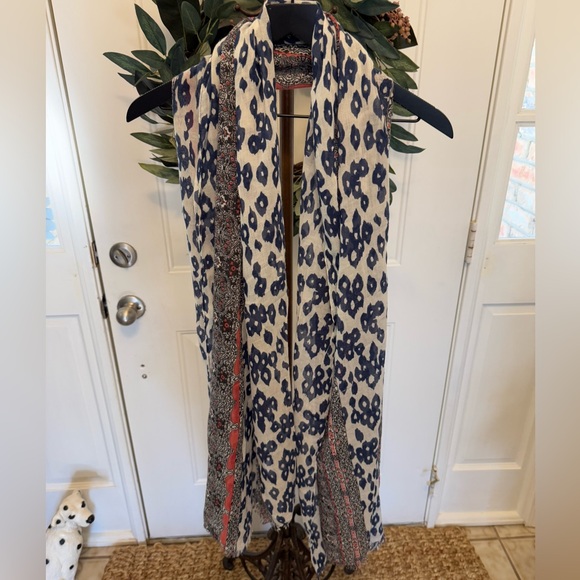 Pretty Mixed Print Leopard Print & Floral Print Long Lightweight Scarf OS - Picture 4 of 8